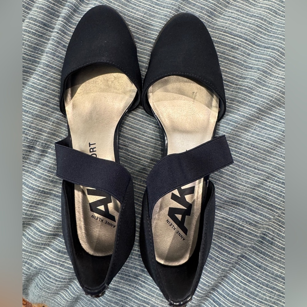 Anne Klein Navy Wedge Heal